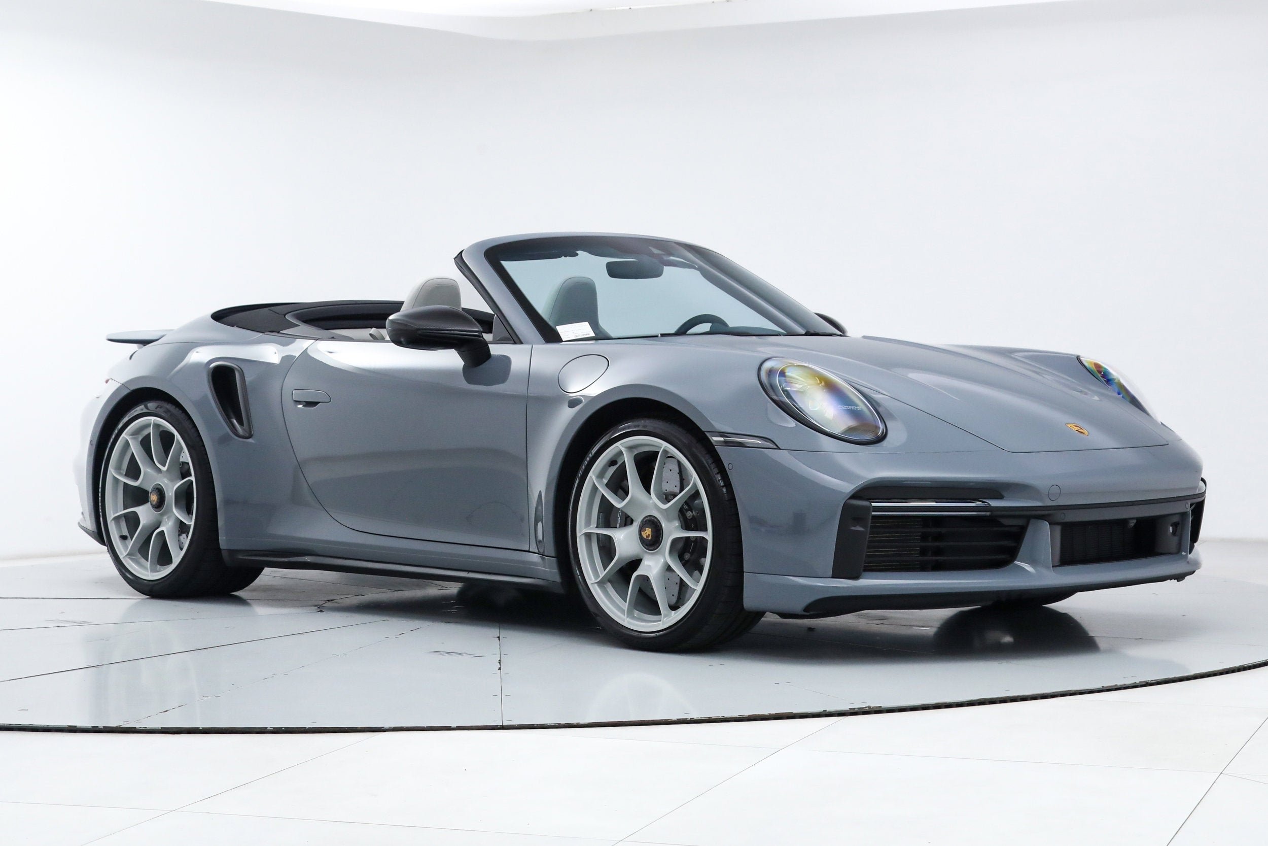 Used 2024 Gray Porsche Turbo S Cabriolet image 9