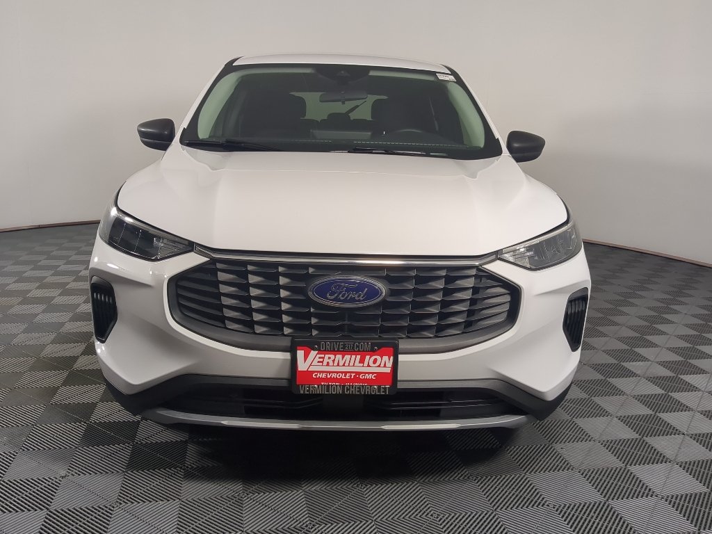 Used 2024 White Ford Active image 3