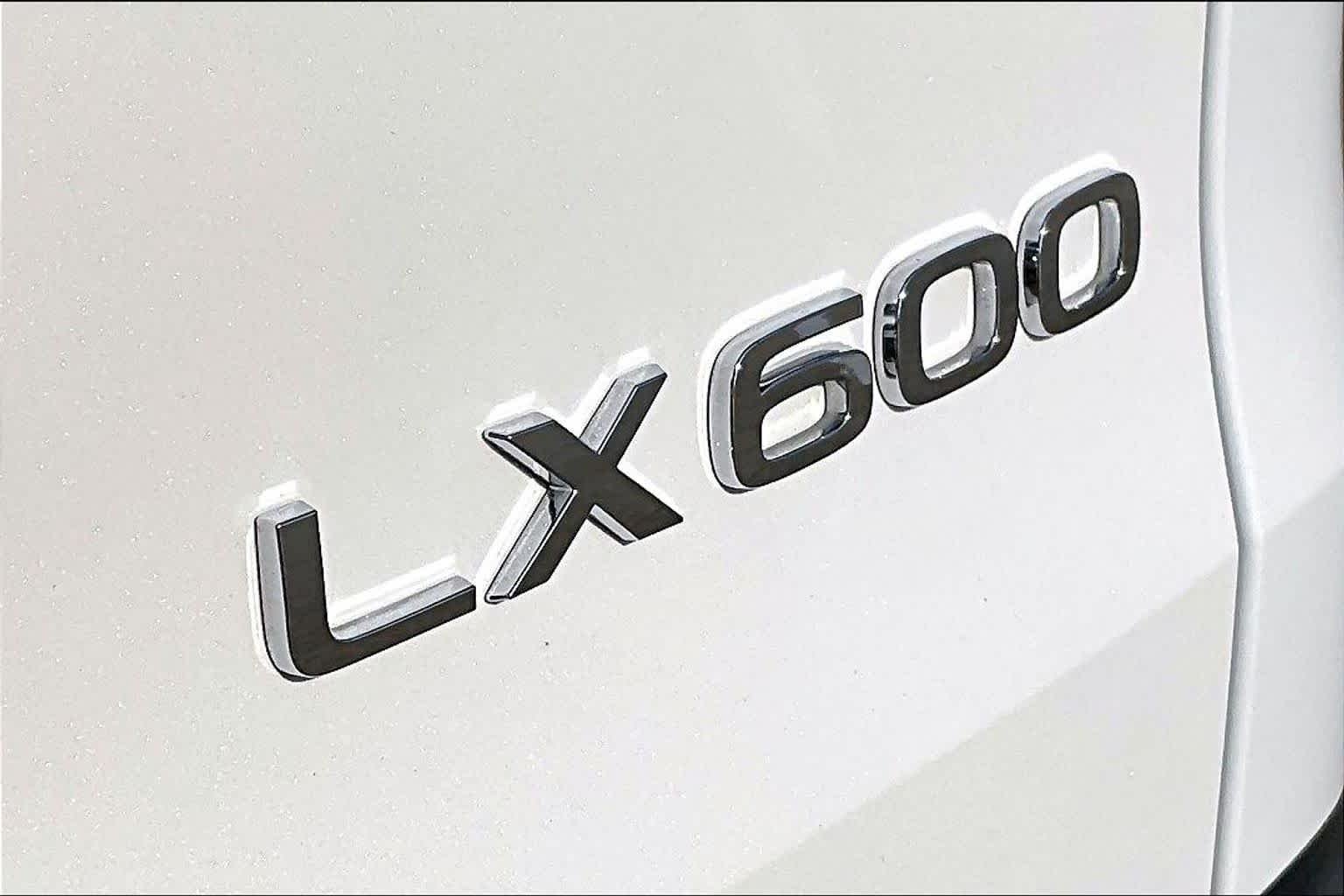 Used 2024 Ultra White Lexus F SPORT image 10
