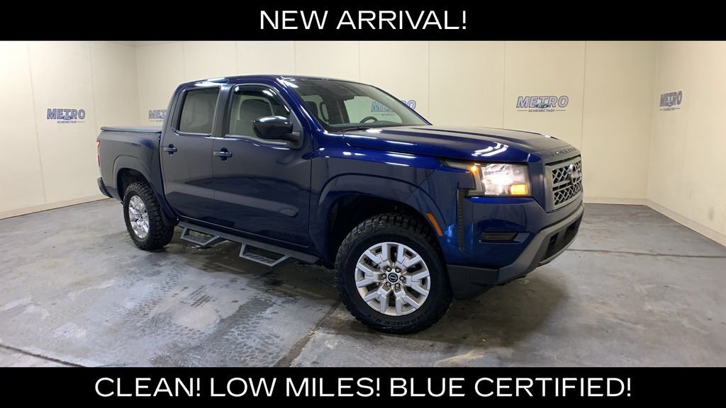 2023 Nissan Frontier SV Crew Cab 4X4 SWB's photo