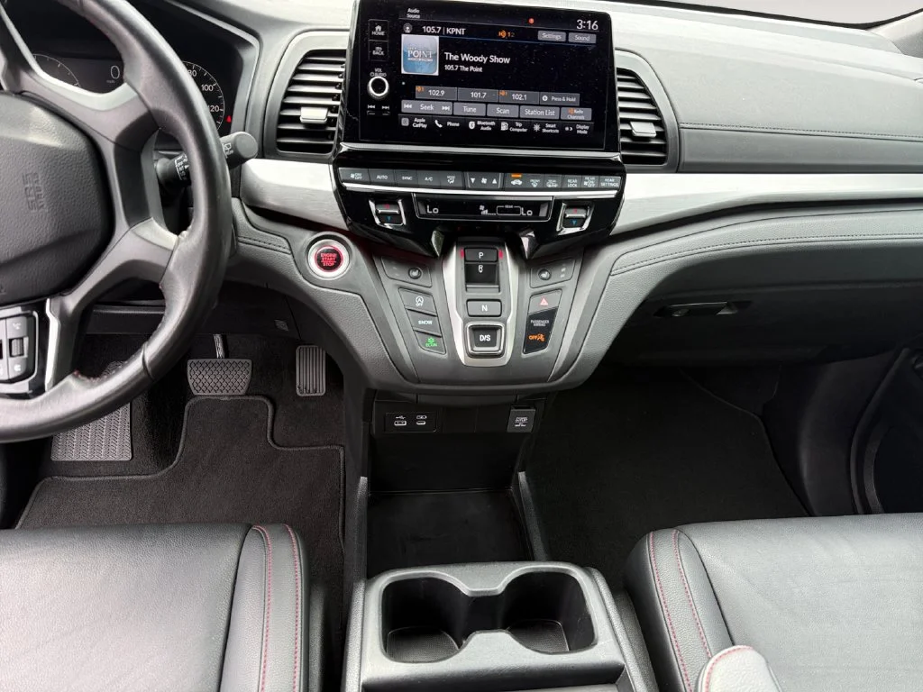 2025 Honda Odyssey Sport L - Photo 10