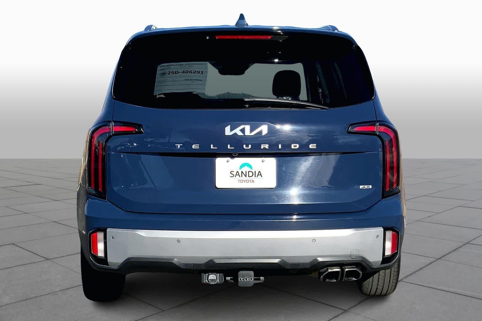 Used 2023 Midnight Lake Blue Kia SX Prestige image 5