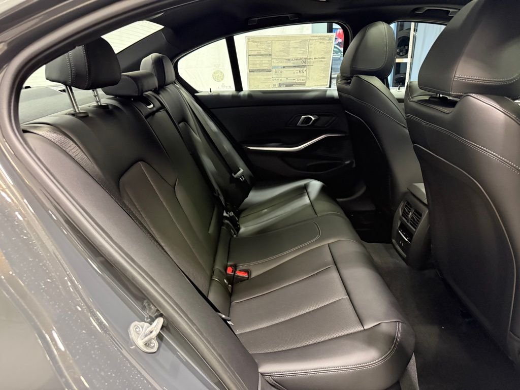 2026 BMW 3 Series 330i - Photo 25