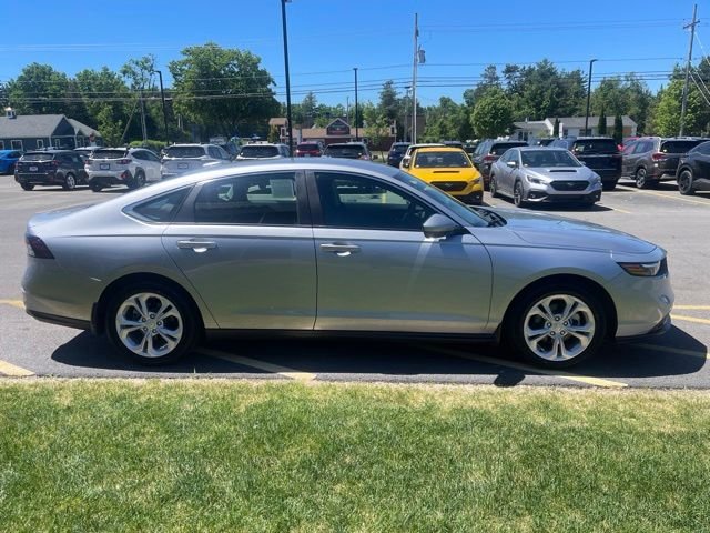 Used 2023 Silver Honda LX image 4