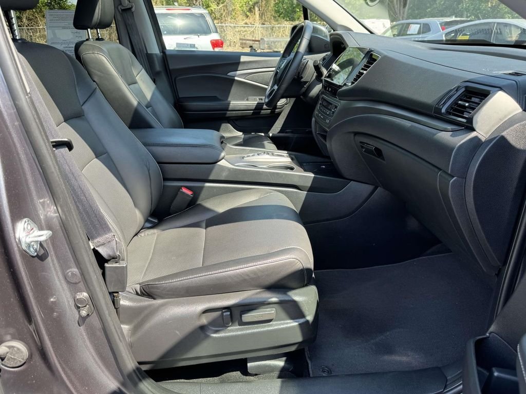 Used 2025 Gray Honda RTL image 14