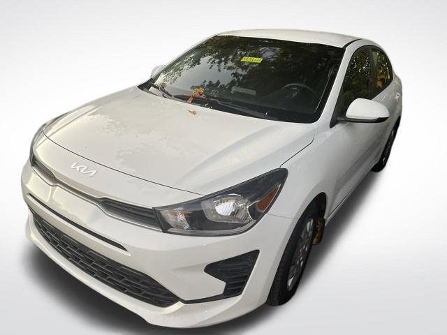 Used 2022 Clear White Kia S image 4