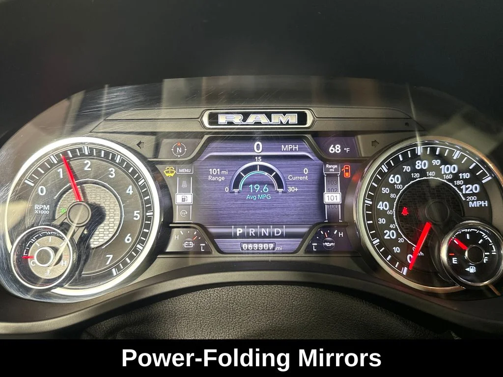 Used 2021 White Ram Big Horn/Lone Star image 22