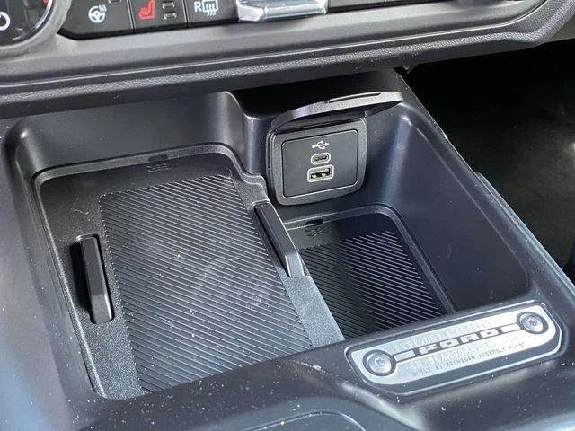 New 2026 Avalanche Ford Outer Banks® image 17