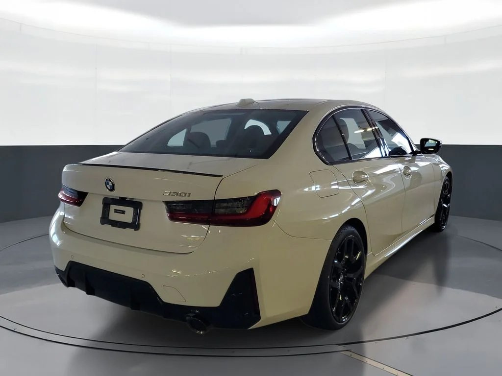 New 2026 Alpine White BMW 330i image 3