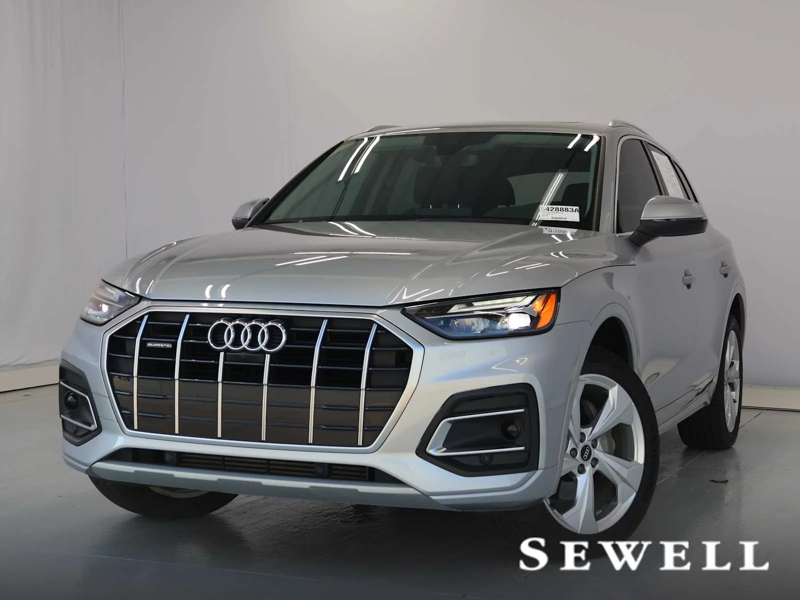 2021 Audi Q5 45 Premium Plus's photo