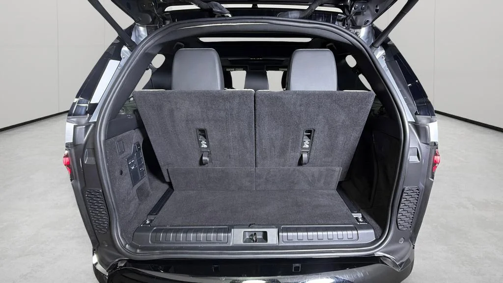 Used 2022  Land Rover S R-Dynamic image 31