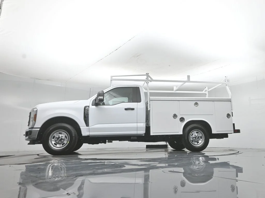 New 2026 White Ford XL image 53