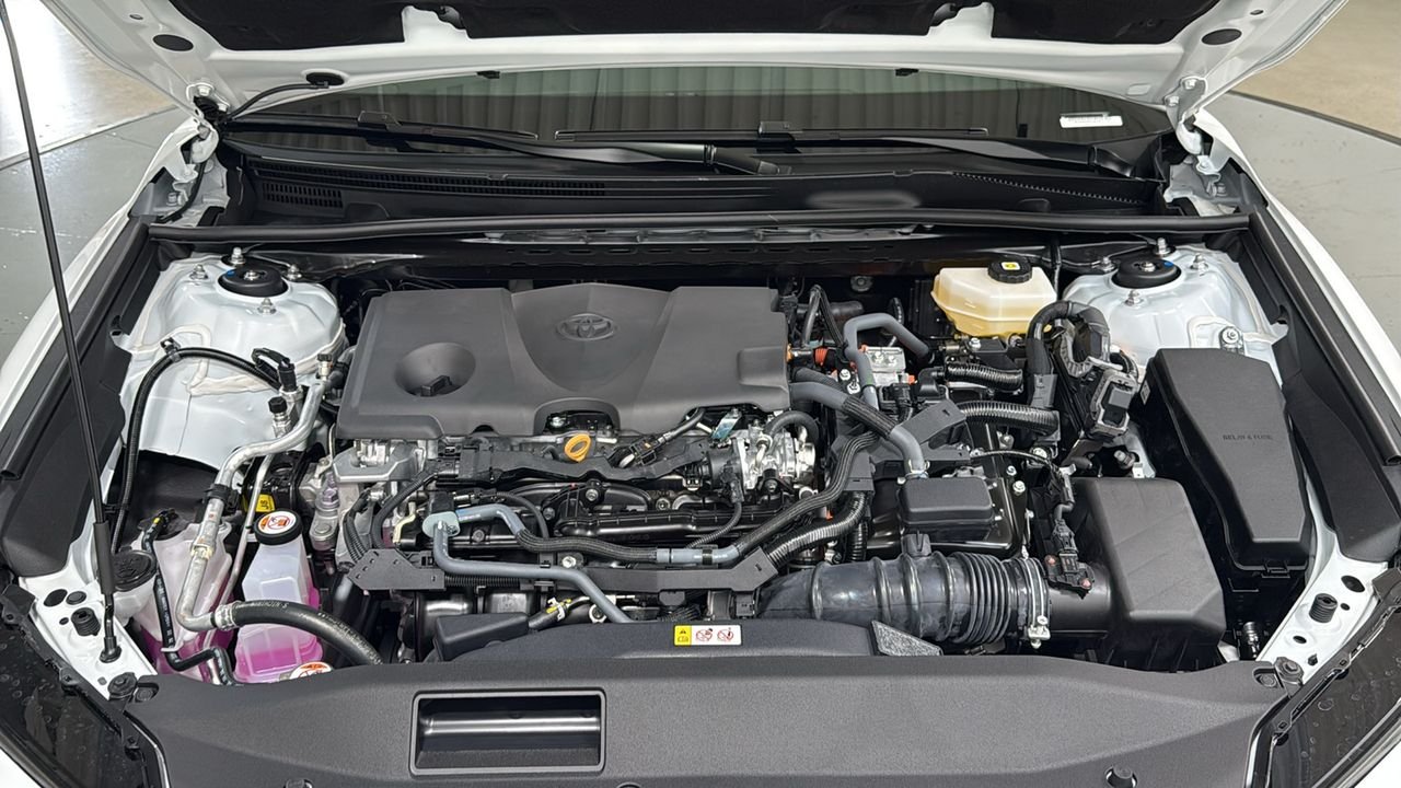 New 2026 Ice Cap Toyota  SE image 25