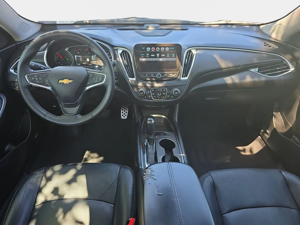 Used 2017 Beige Chevrolet Hybrid image 10