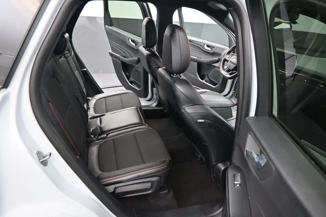 Used 2025 Silver Ford ST-Line image 14