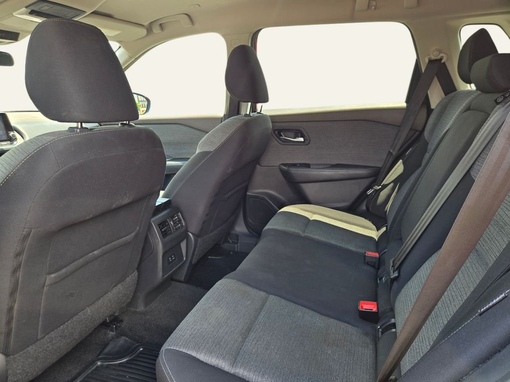 Used 2022 Red Nissan SV image 13