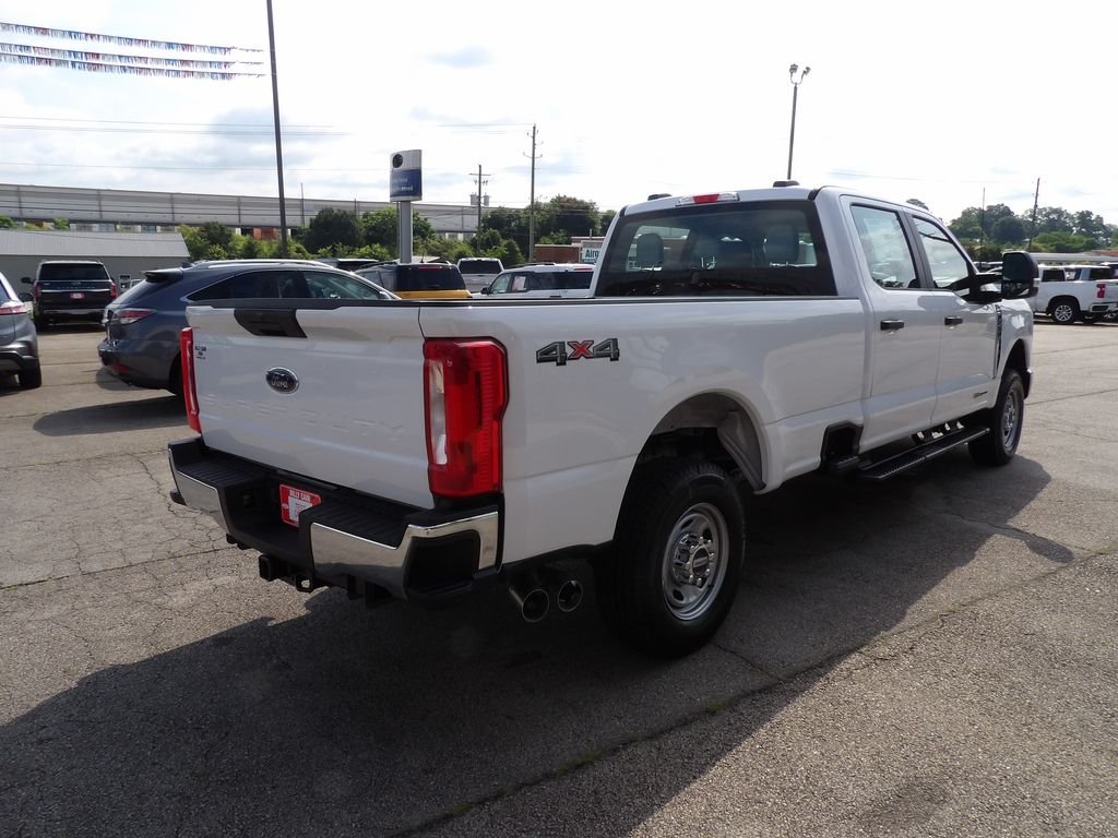 New 2026 Oxford White Ford F-250® XL image 7