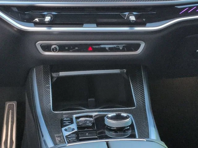 2025 BMW X5 M60i - Photo 16