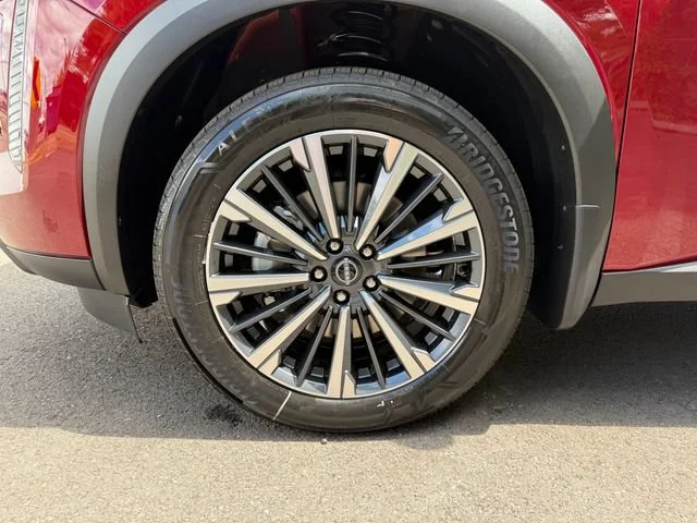 New 2026 Scarlet Ember Tintcoat Nissan Platinum image 28