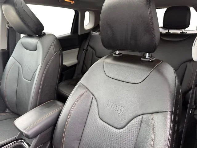 Certified Used 2022 Gray Jeep Limited image 15
