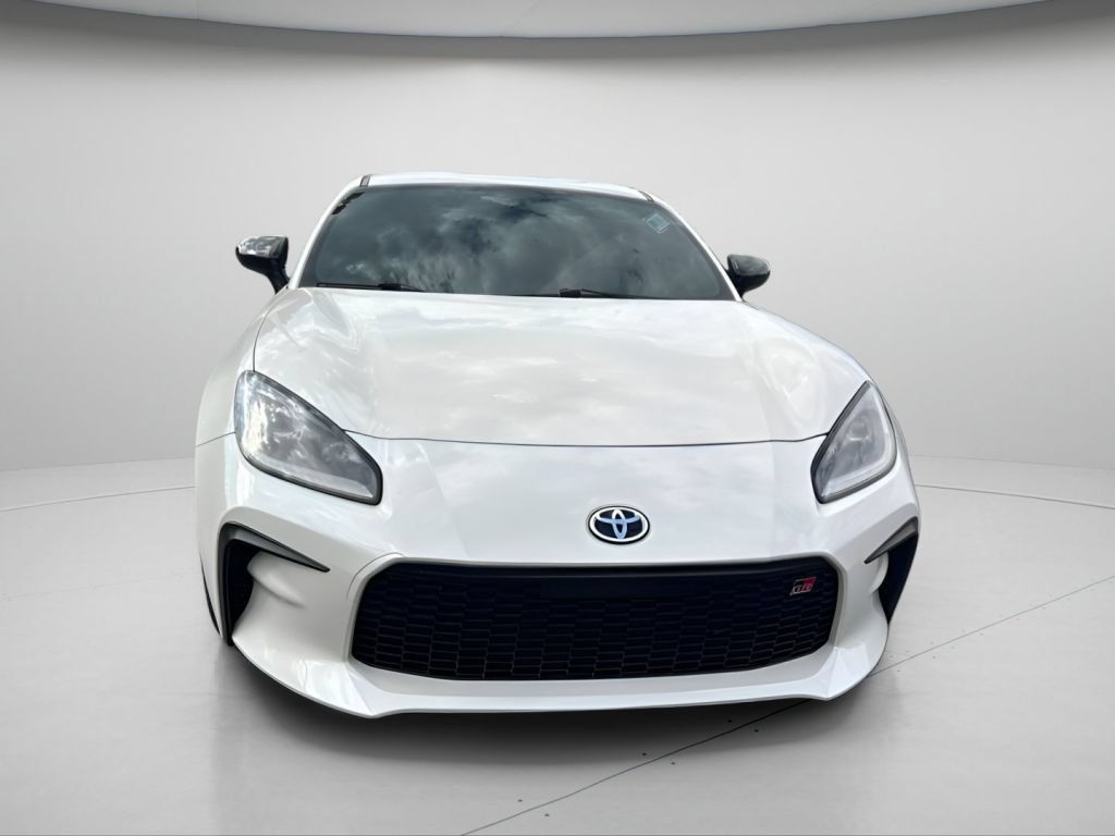 Used 2022 Halo Toyota Premium image 4