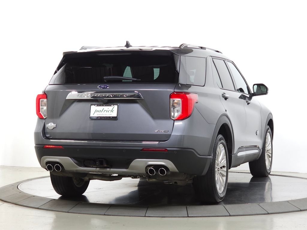 Used 2023 Gray Metallic Ford King Ranch image 11