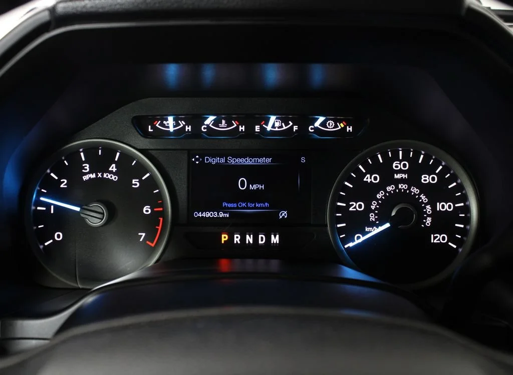 Used 2020 Blue Ford XL image 24
