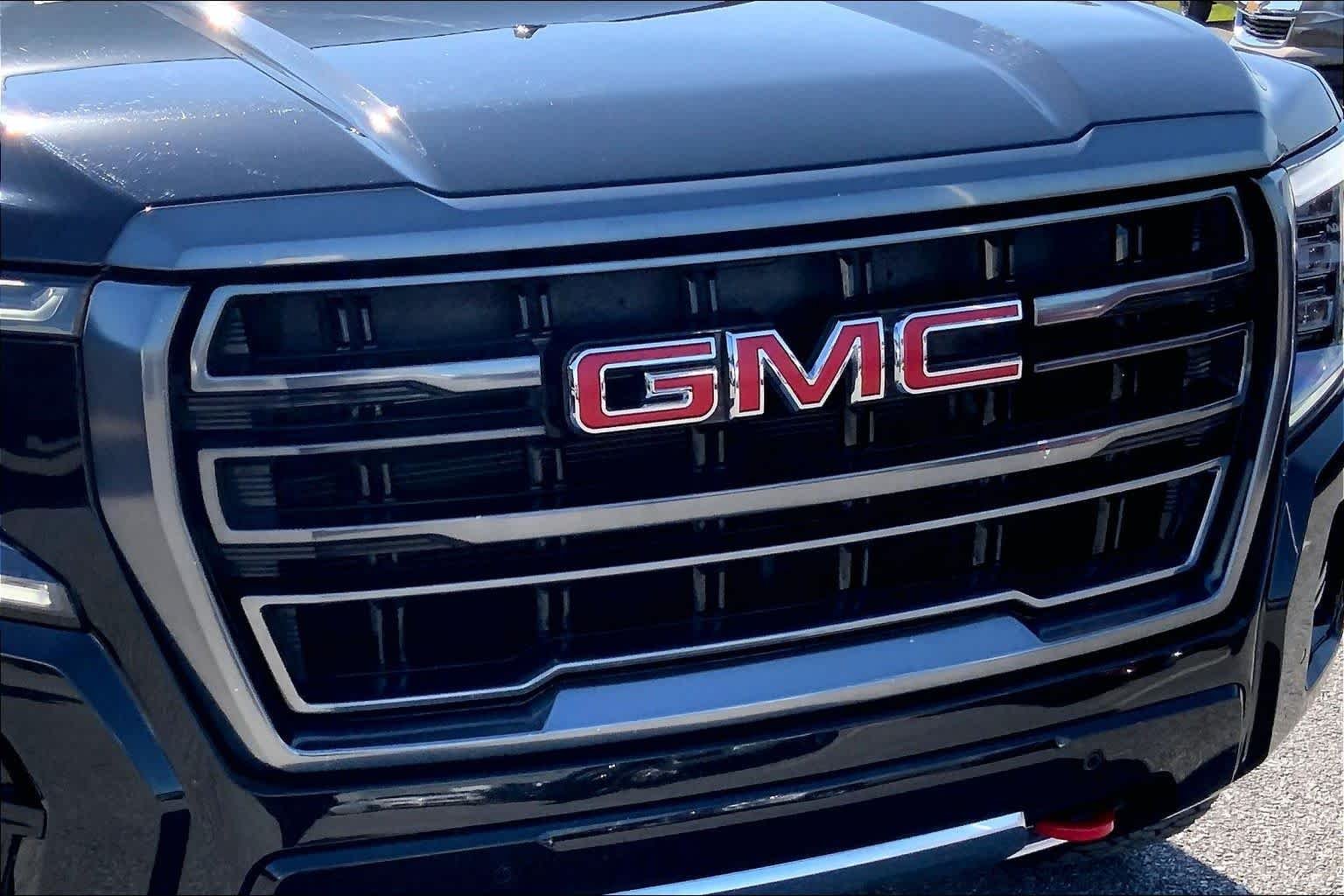 Used 2023 Onyx Black GMC AT4 image 48