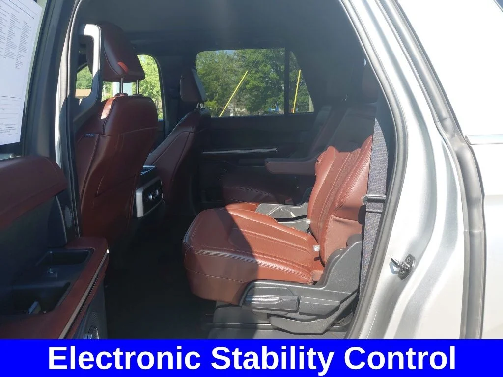 Used 2022 Silver Ford Limited image 20