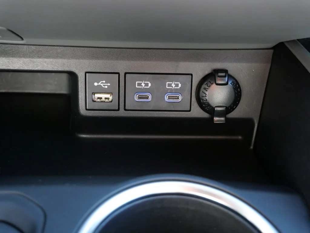 Used 2022 Silver Toyota XLE image 22