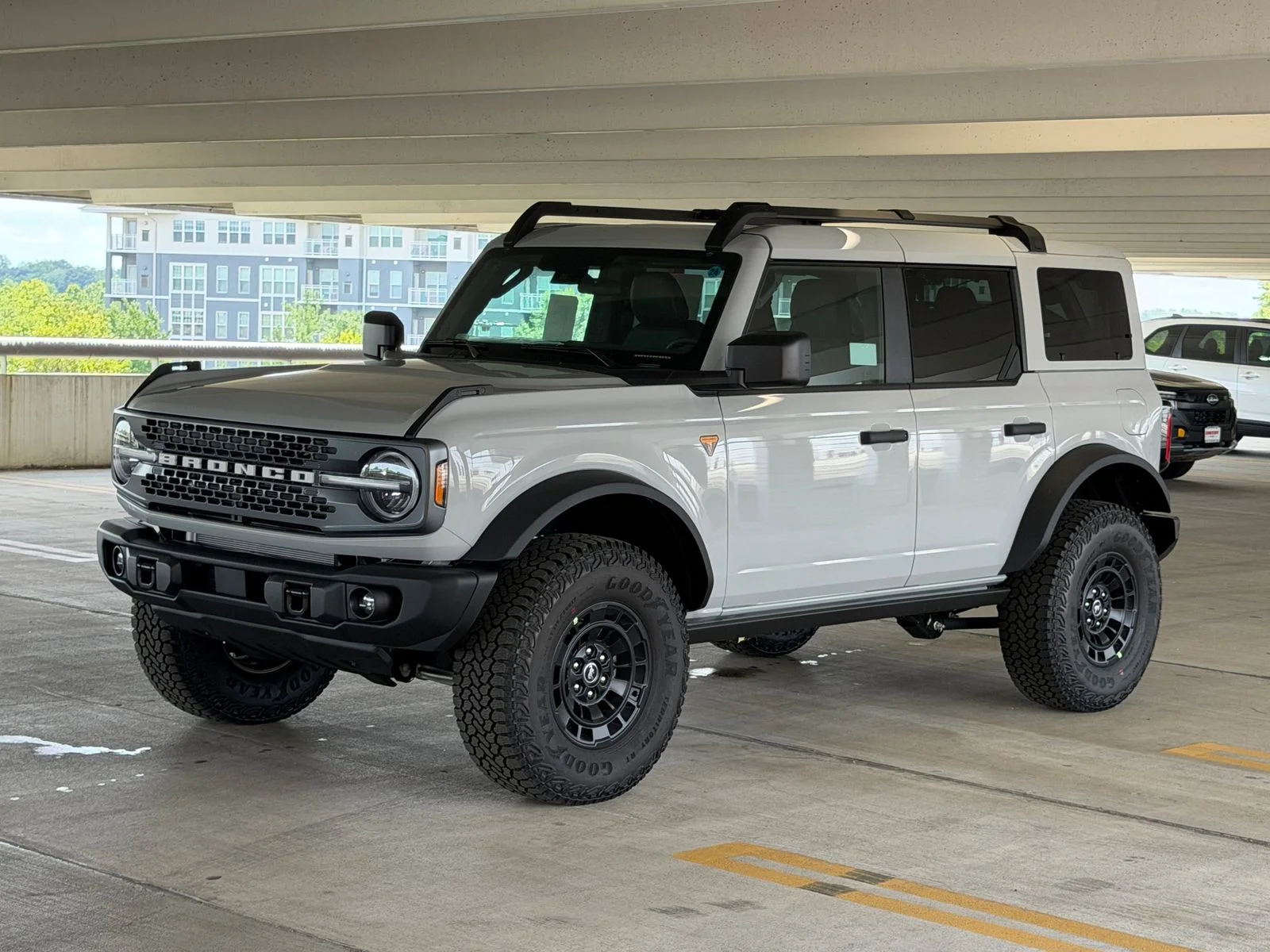 New 2026 Avalanche Gray Ford Badlands image 2