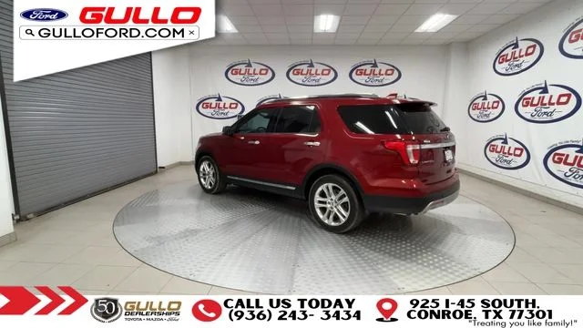 Used 2017 Ruby Red Metallic Tinted Clearcoat Ford Limited image 6