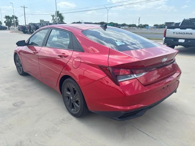 Used 2023 Red Hyundai SEL image 4