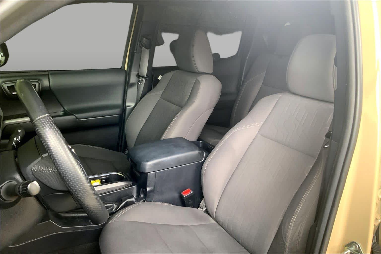 Used 2018 Quicksand Toyota TRD Sport image 8