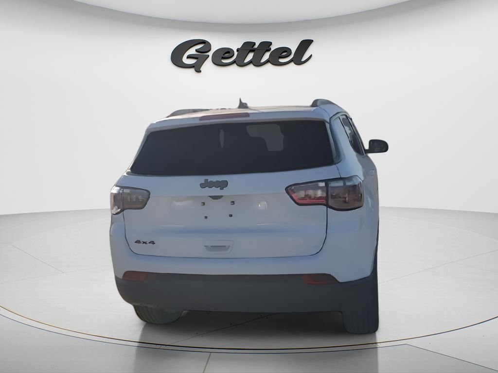 New 2026 Bright White Clear-Coat Exterior Paint Jeep Latitude image 7