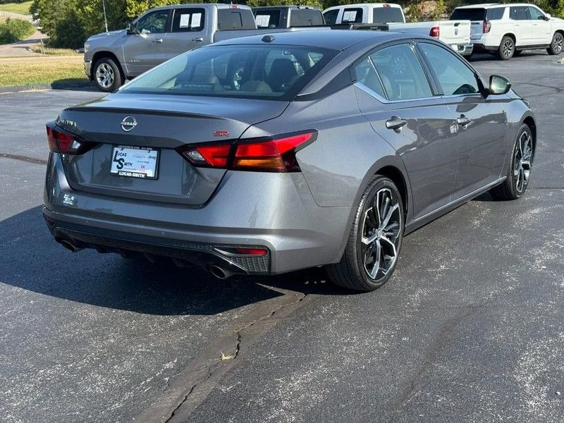 Used 2024 Gray Nissan 2.5 SR image 3