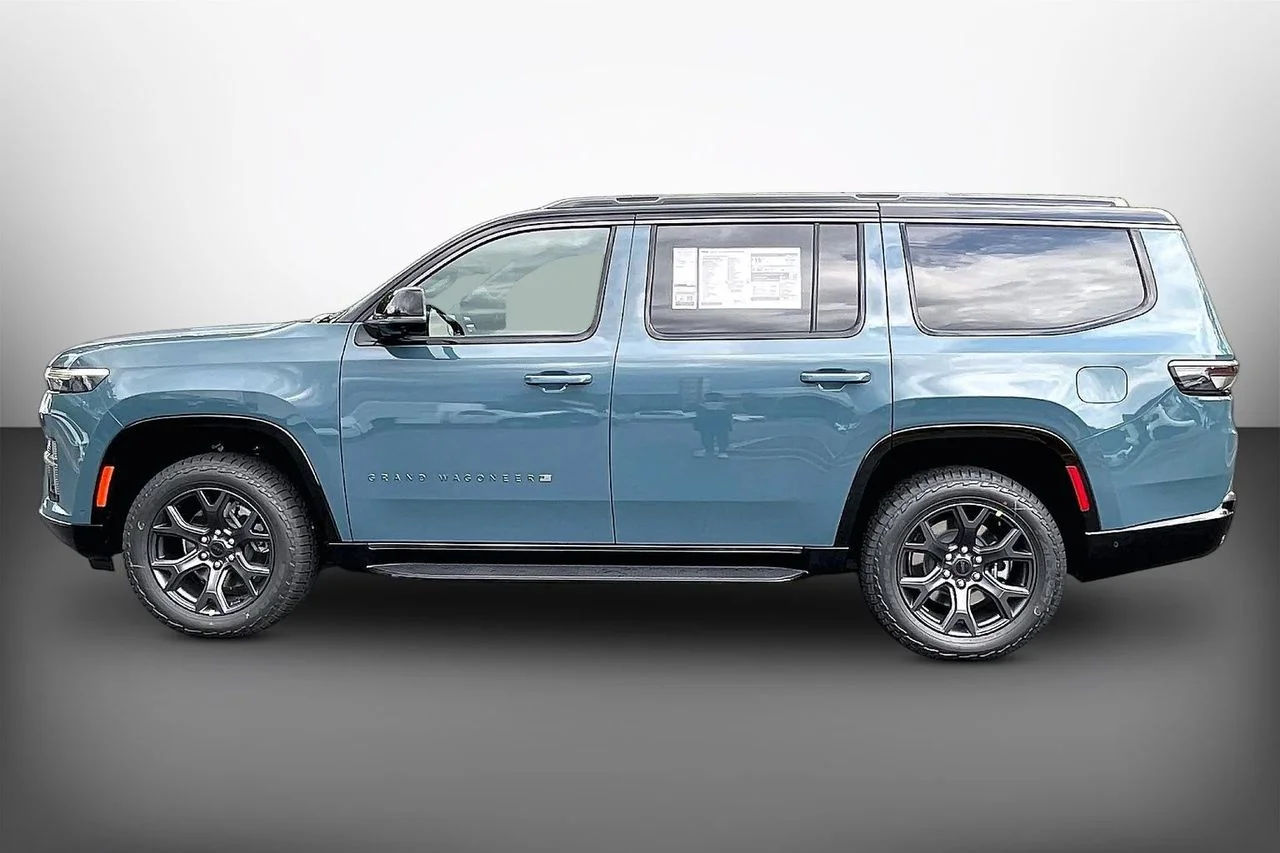 New 2026 Steel Blue Exterior Paint Jeep Upland image 5