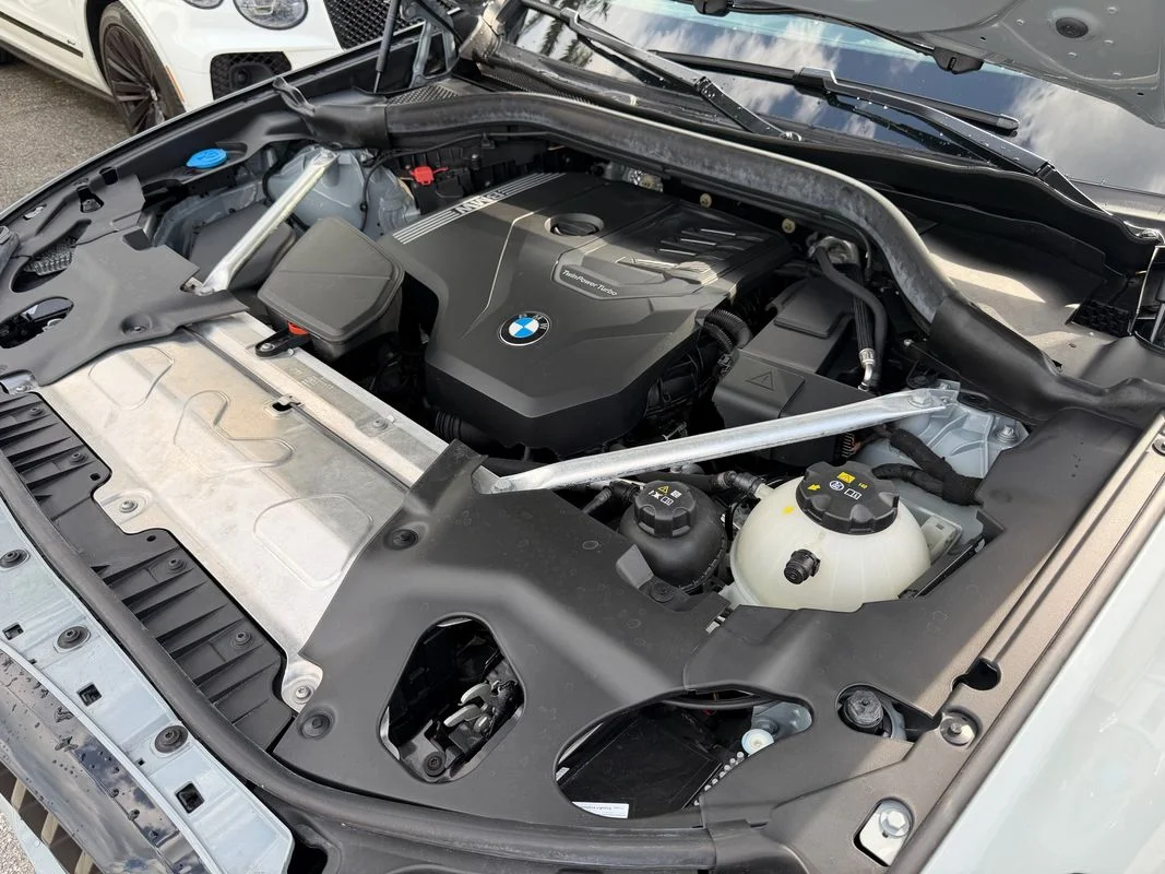 Used 2024  BMW xDrive30i image 27