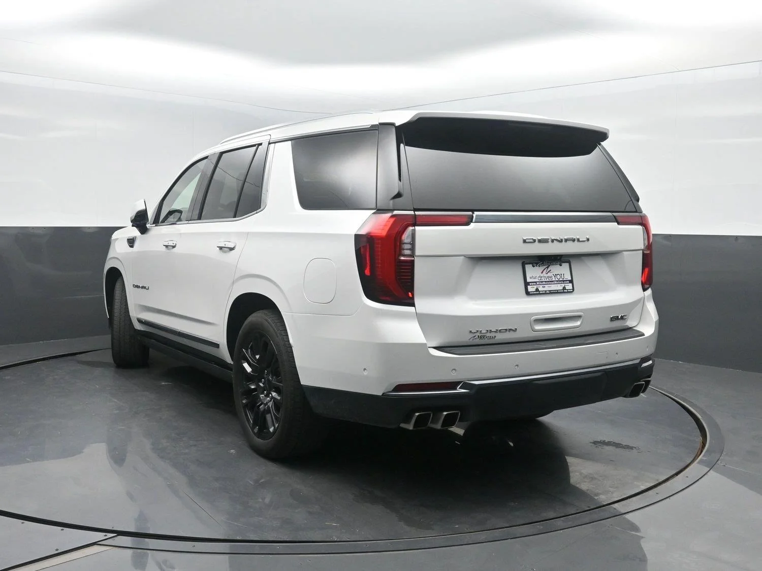 2025 GMC Yukon Denali Ultimate - Photo 52