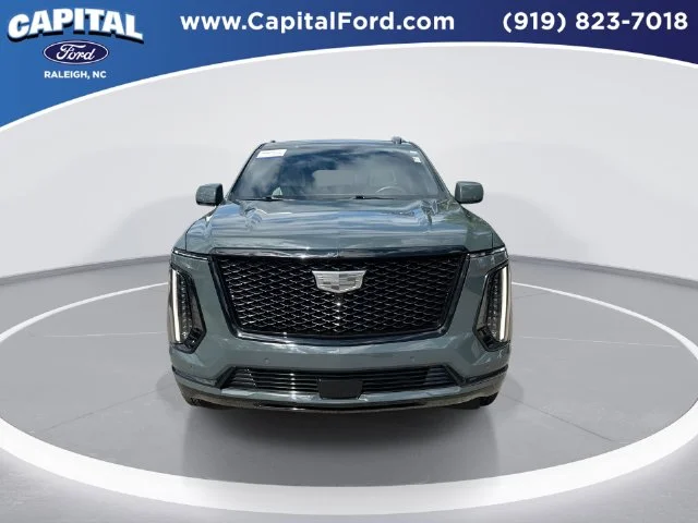 Used 2026 Green Cadillac Sport image 3