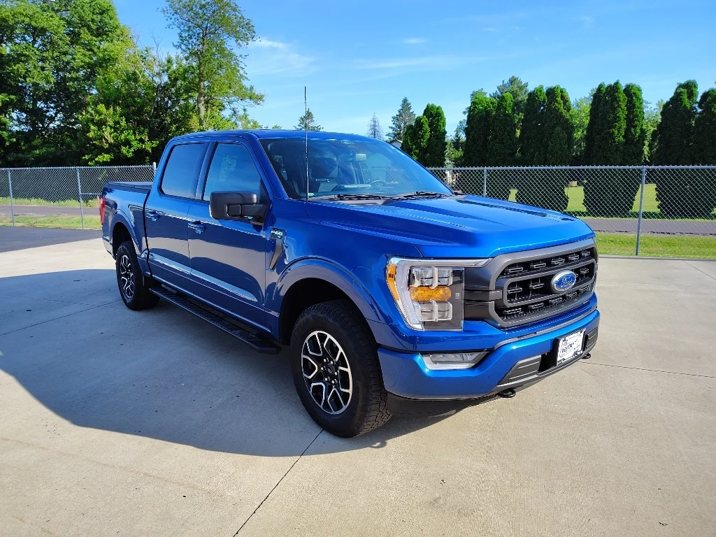 Used 2022 Atlas Blue Metallic Ford XLT image 24