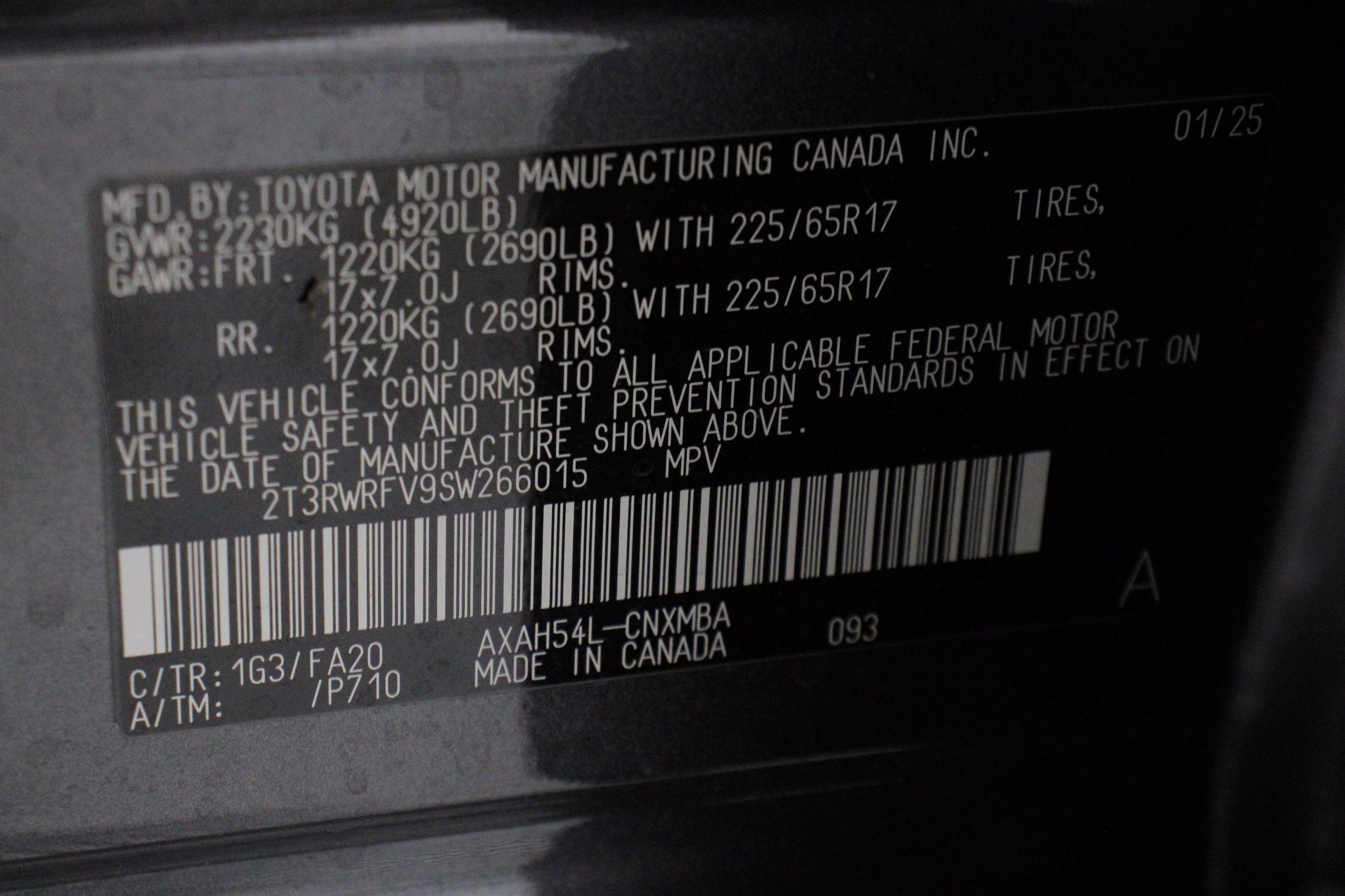 Used 2025 Magnetic Gray Metallic Toyota Hybrid XLE image 42