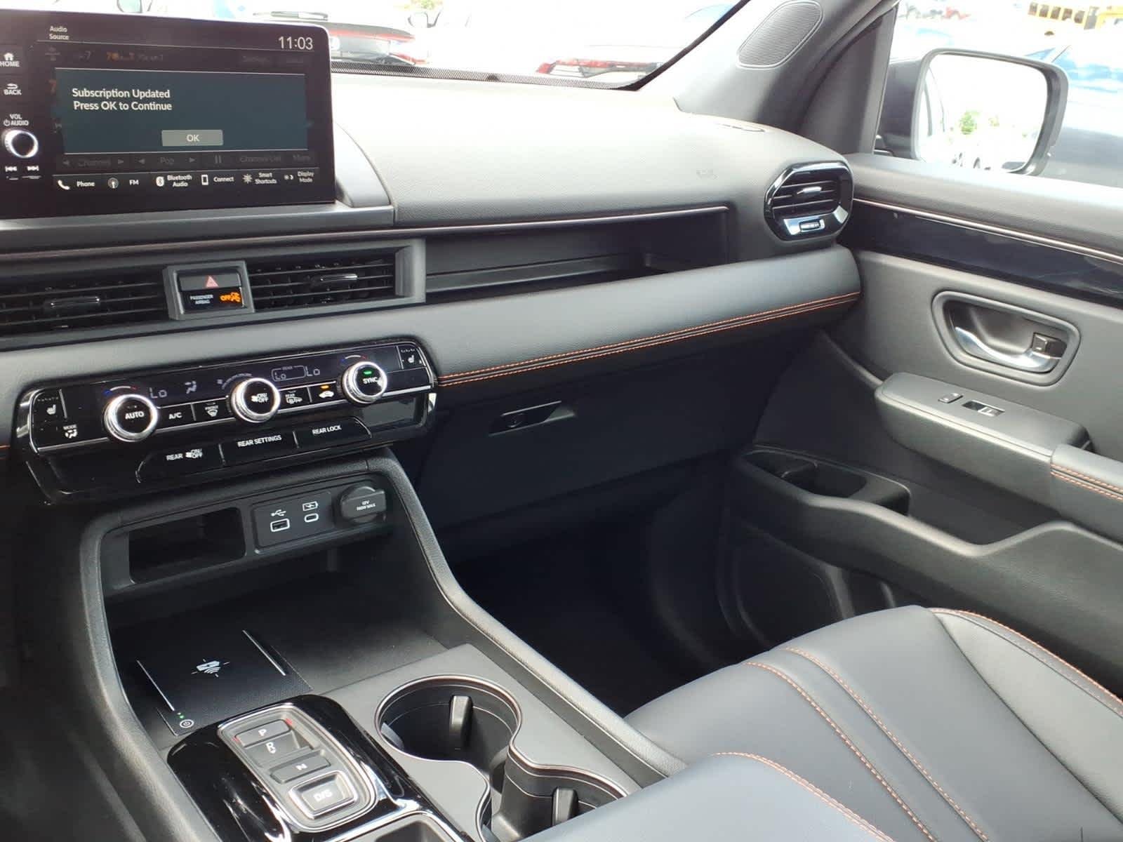 2025 Honda Pilot TrailSport - Photo 15