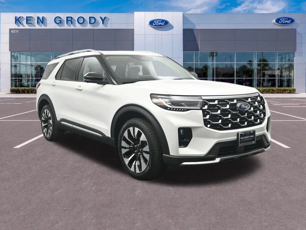 New 2026 White Ford Platinum image 1
