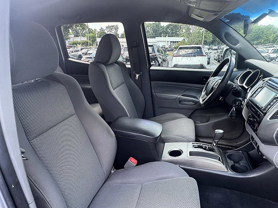 Used 2015 Silver Sky Metallic Toyota Base image 18