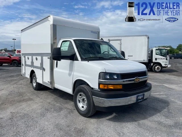 2025 Chevrolet Express Cutaway