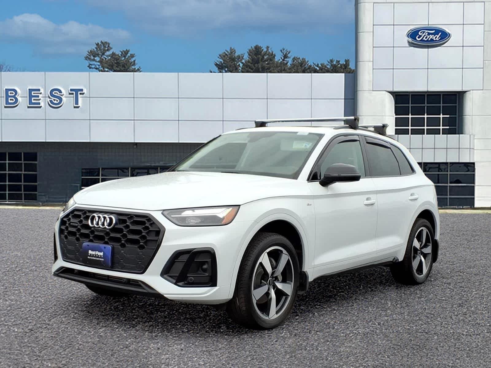 2022 Audi Q5 45 Premium Plus's photo