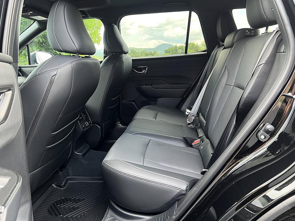 New 2026 CRYSTAL BLACK SILICA Subaru Touring XT image 12