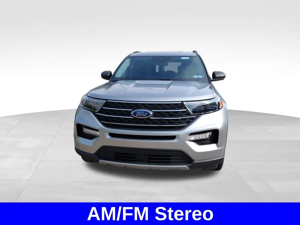 Used 2022 Silver Ford XLT image 3