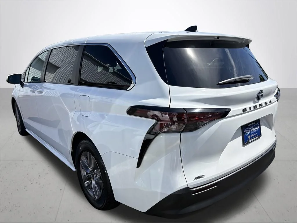 Used 2023 White Toyota LE image 9